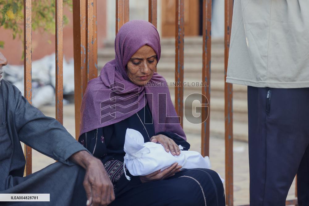 Israeli Strikes Despite Ceasefire - Khan Yunis