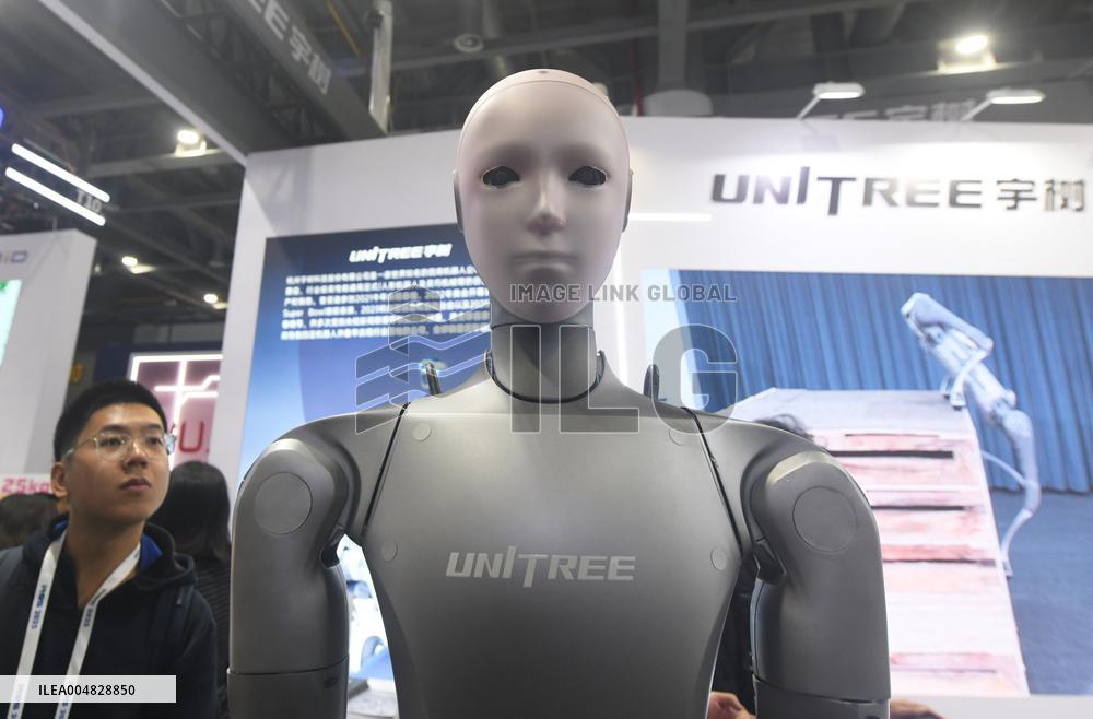Unitree's First Biomimetic Humanoid Robot H2