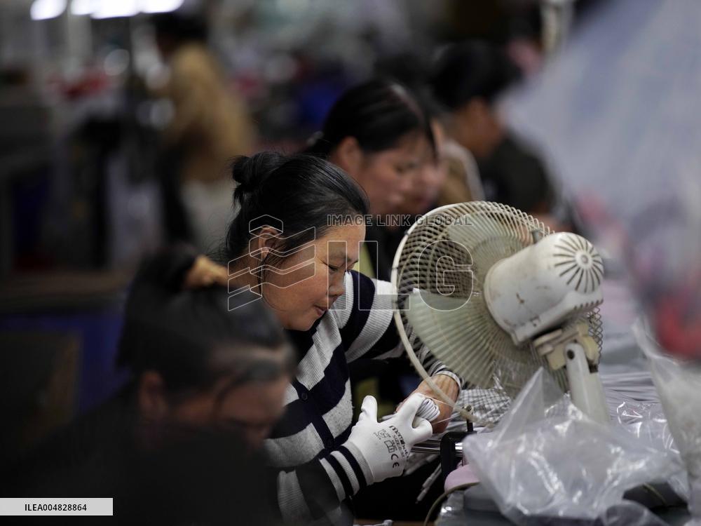 Data Line Manufacturing in Liuzhou