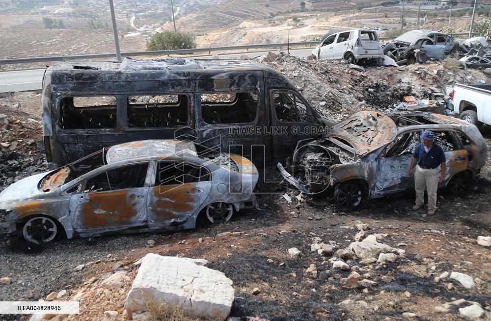 Israeli Settlers Set Fire to Vehicles Belonging to Palestinians - Bethlehem