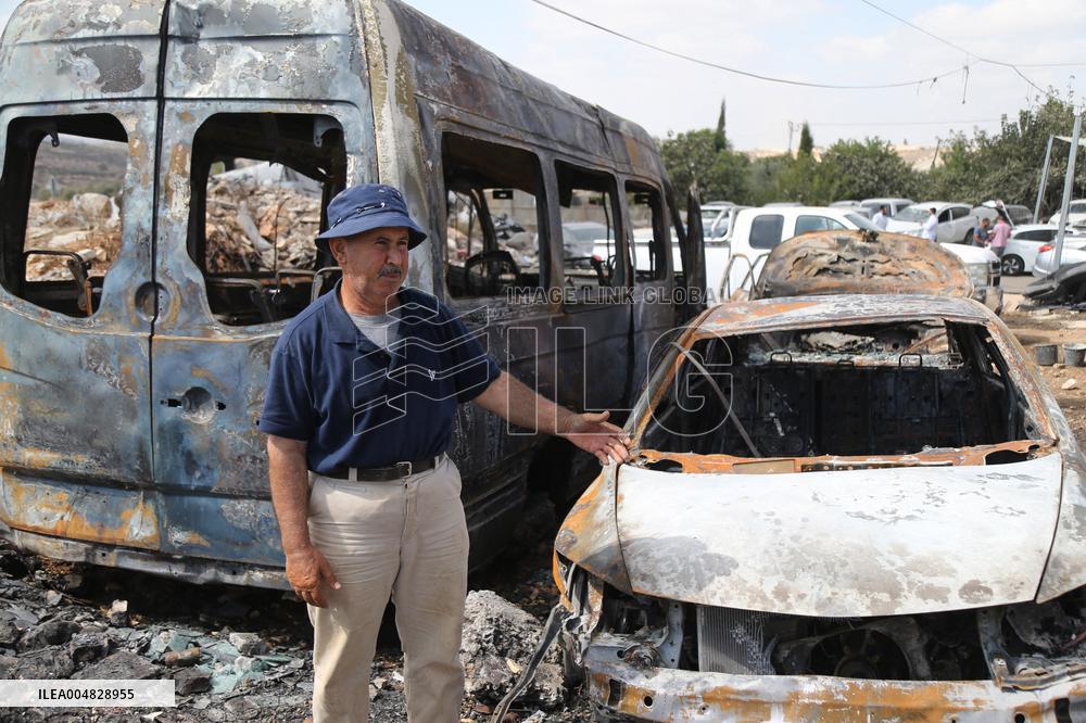 Israeli Settlers Set Fire to Vehicles Belonging to Palestinians - Bethlehem