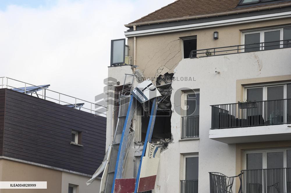 Tornado Damage Aftermath - Ermont