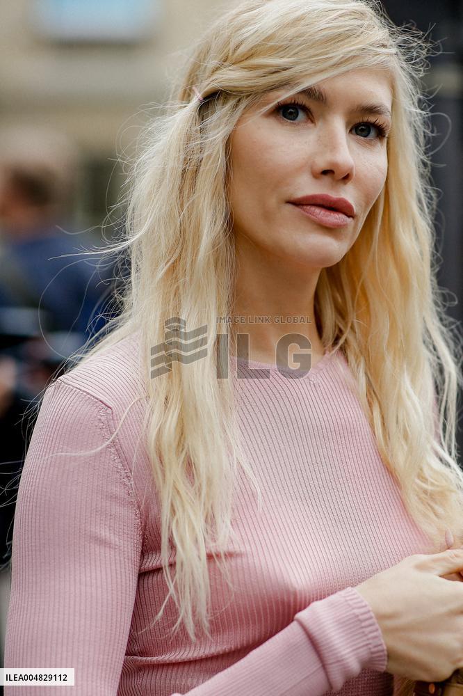 PFW - Miu Miu Street Style