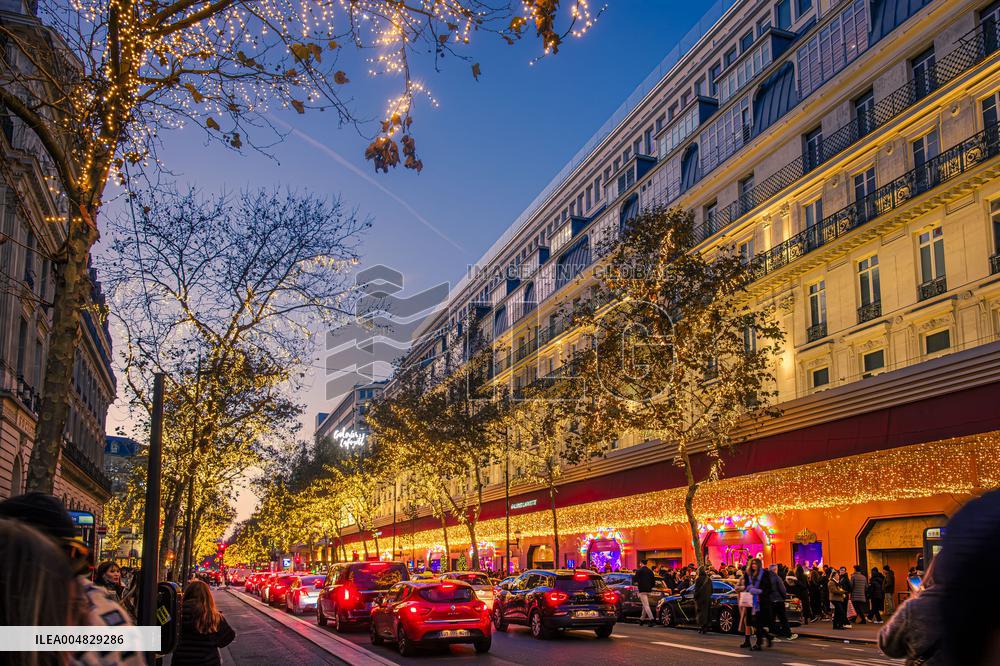 Illustration - Noel in Paris