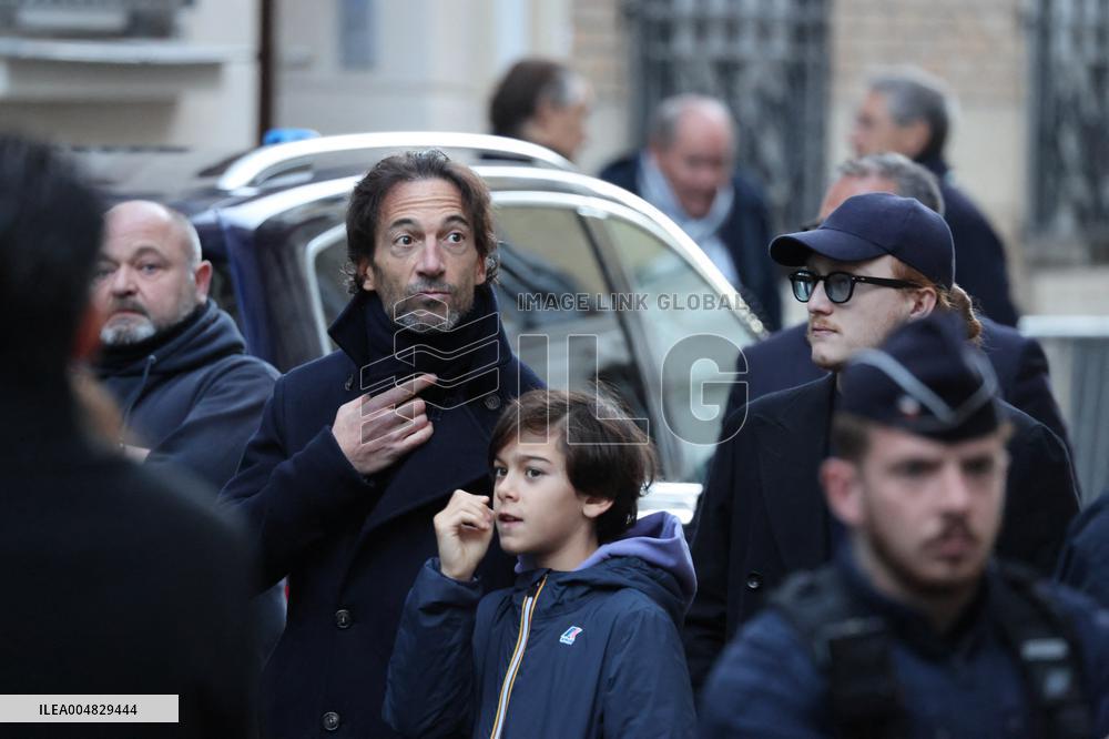 Sarkozy's Residence Before Incarceration - Paris