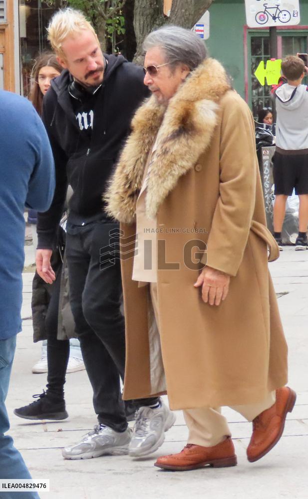 Father Joe Set - Paris