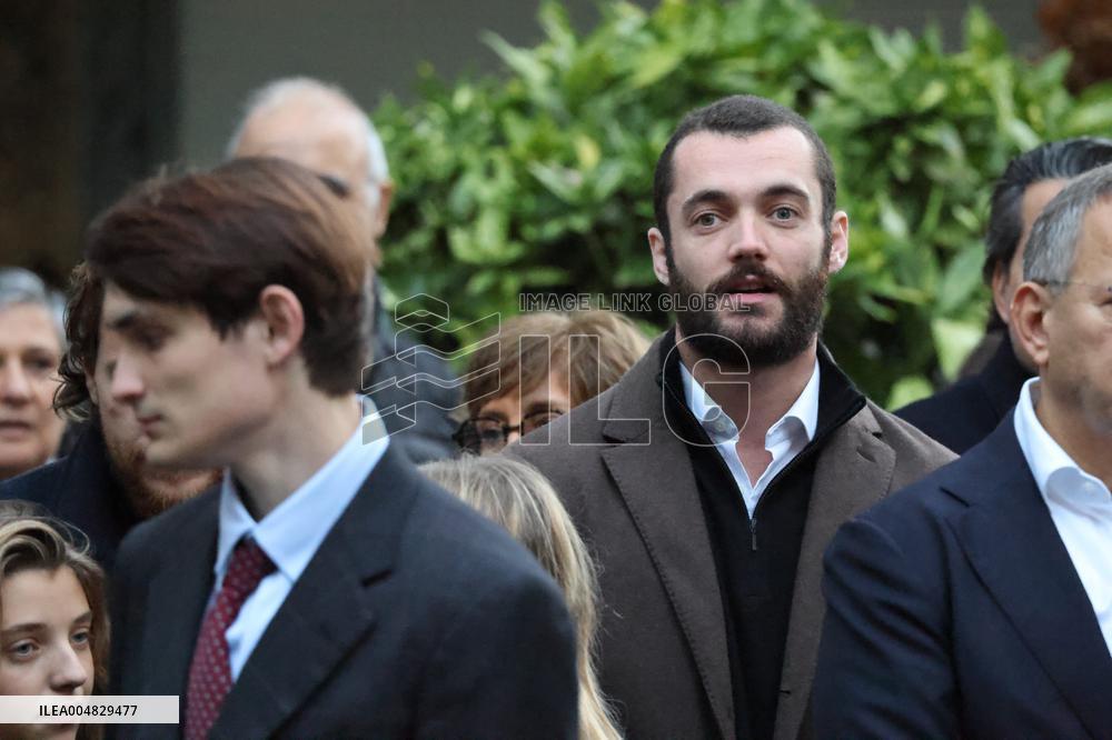 Sarkozy's Residence Before Incarceration - Paris