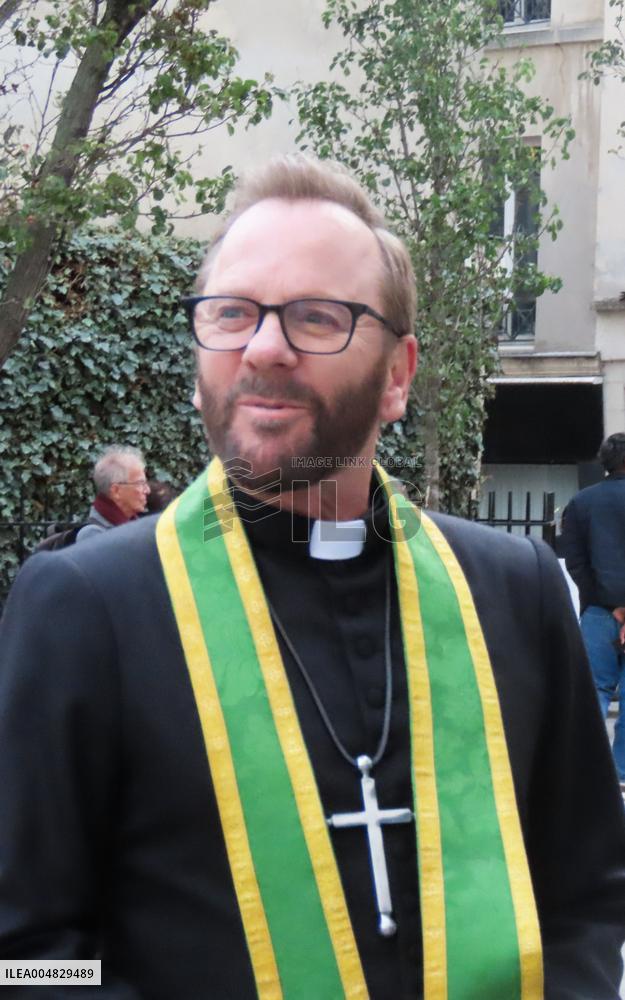 Father Joe Set - Paris