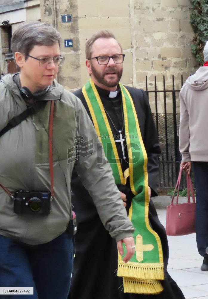 Father Joe Set - Paris