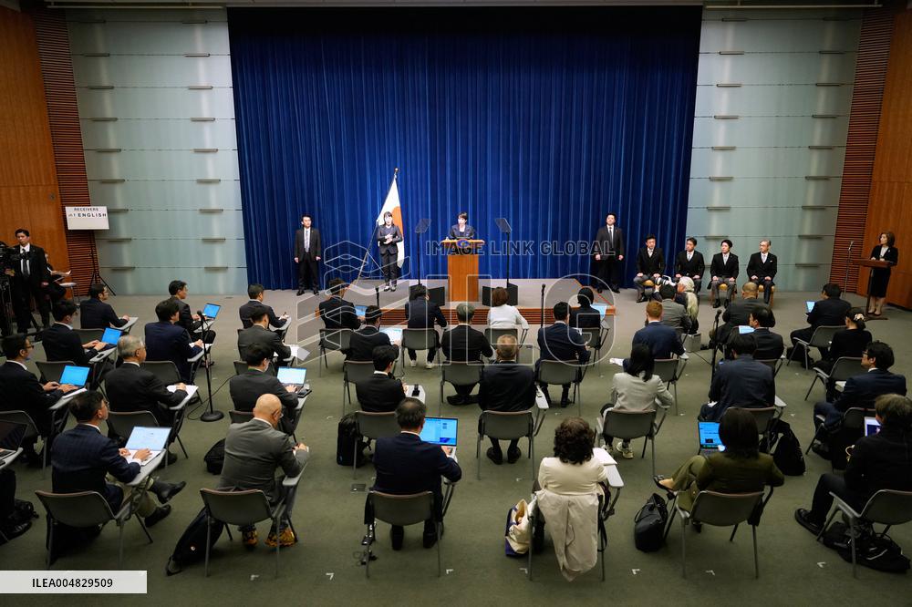 Takaichi Named Japan's 1st Female Prime Minister - Tokyo