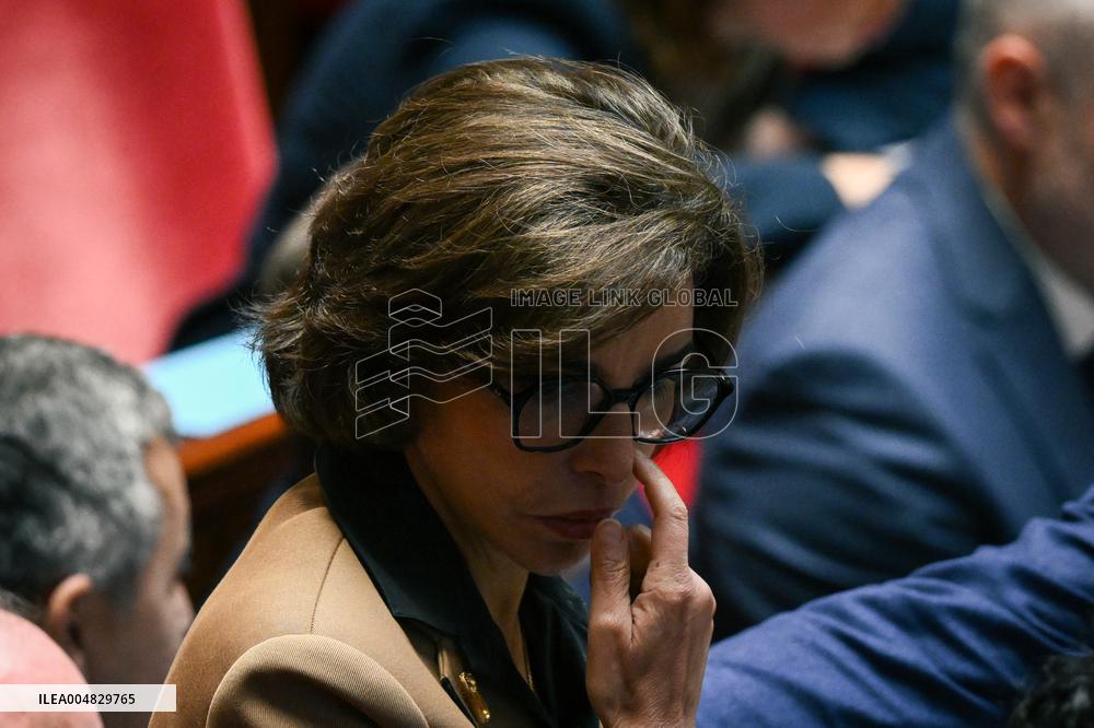 Questions to the government at the National Assembly in Paris FA