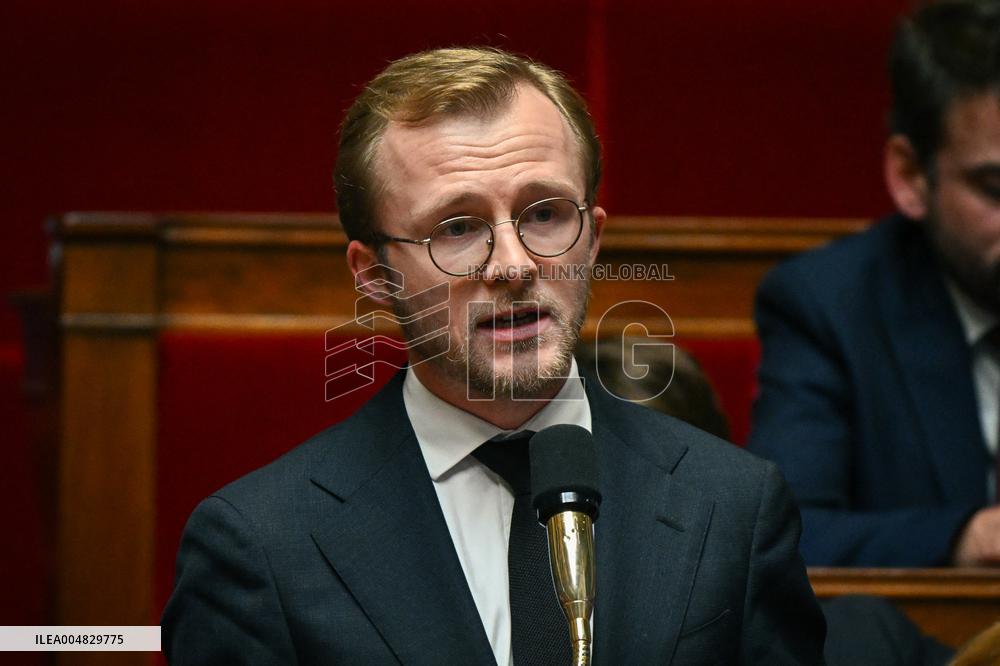 Questions to the government at the National Assembly in Paris FA