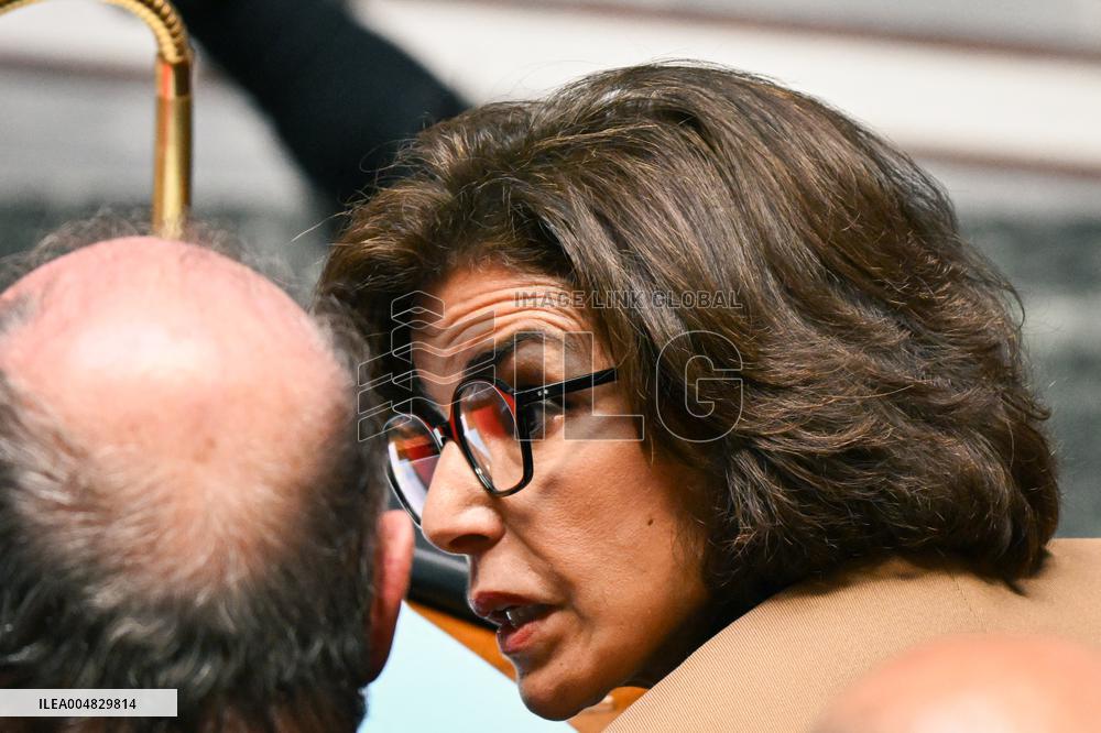 Questions to the government at the National Assembly in Paris FA