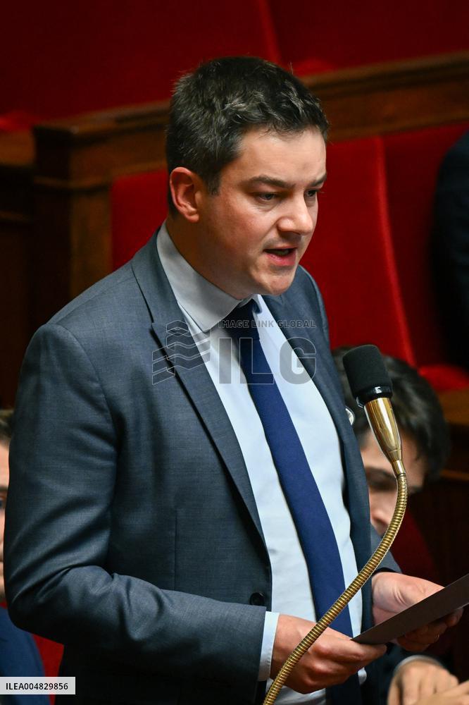 Questions to the government at the National Assembly in Paris FA