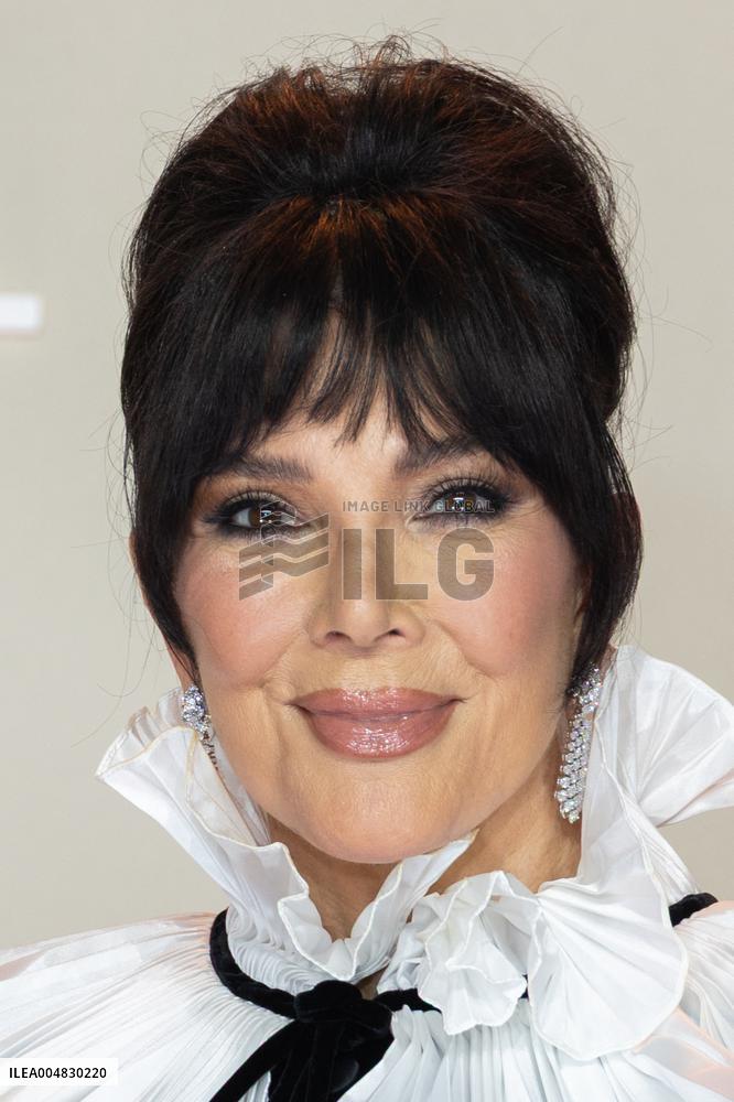 All's Fair Disney+ Paris Serie Premiere NB