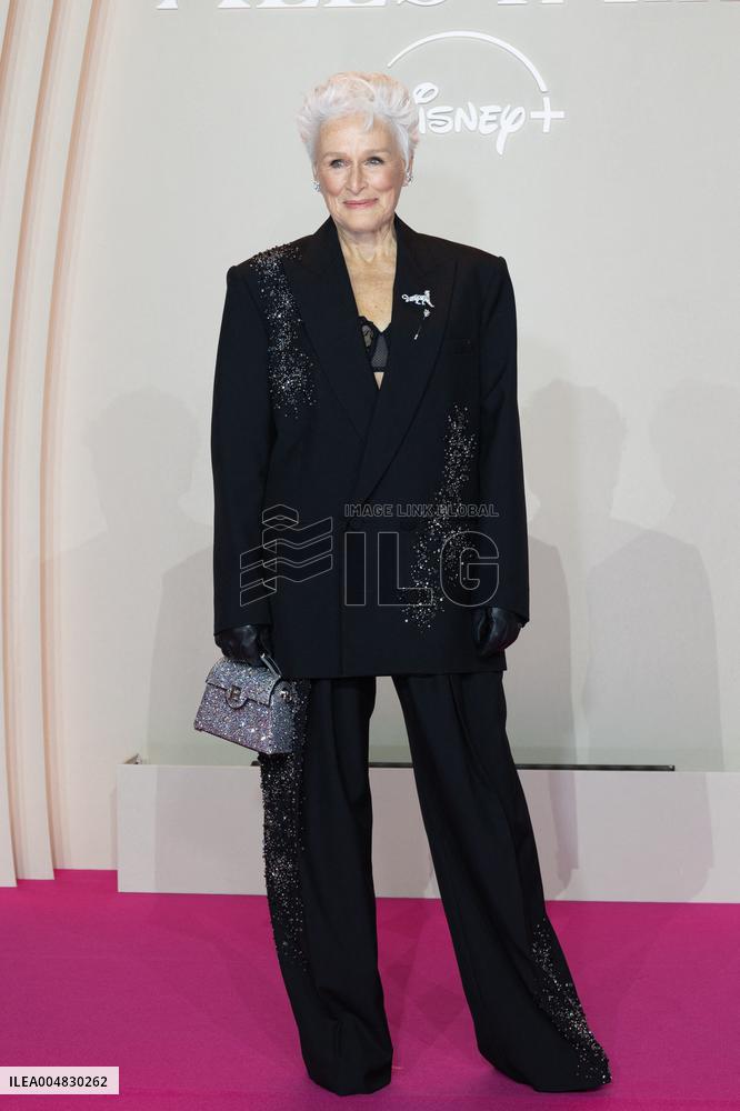 All's Fair Disney+ Paris Serie Premiere NB