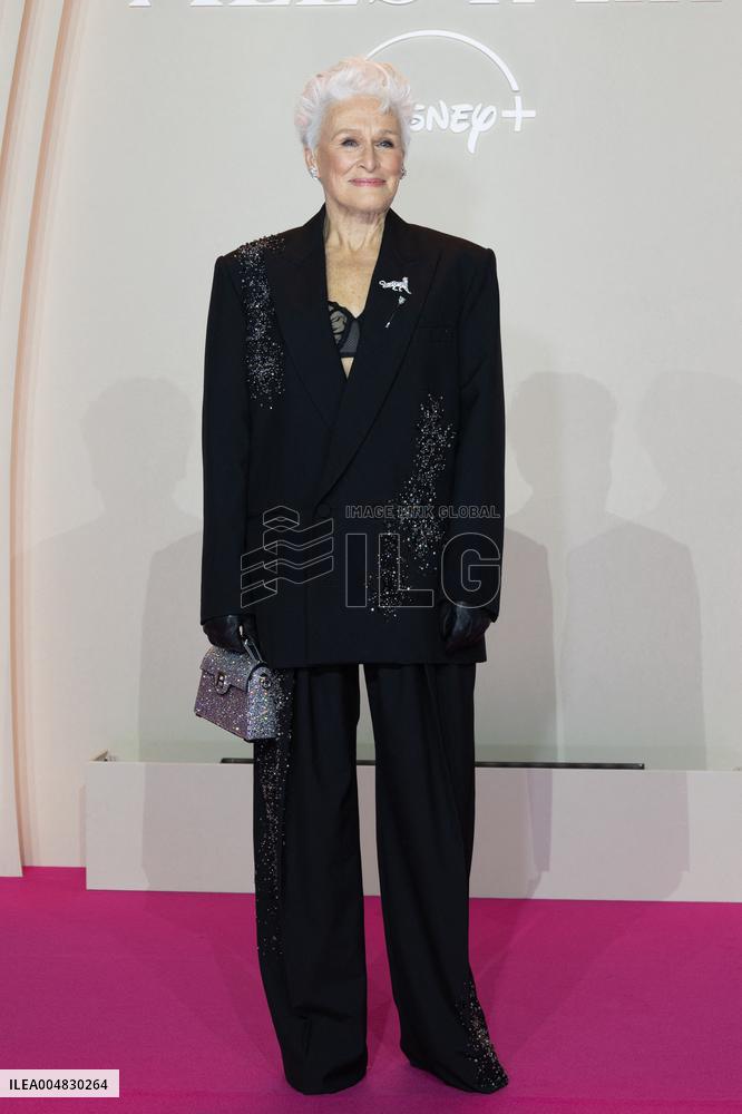 All's Fair Disney+ Paris Serie Premiere NB