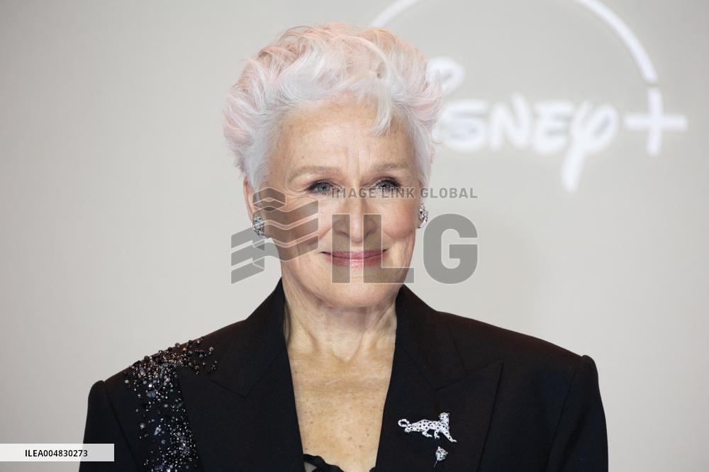 All's Fair Disney+ Paris Serie Premiere NB