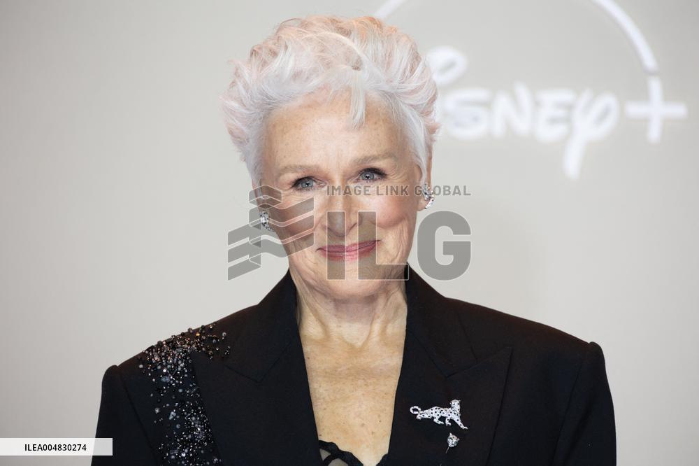 All's Fair Disney+ Paris Serie Premiere NB