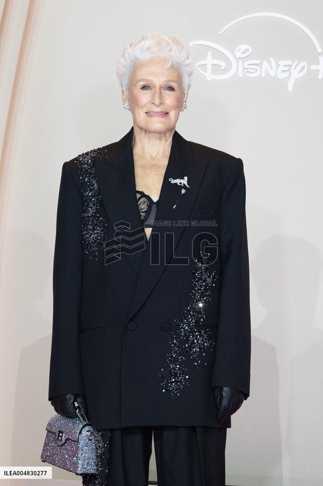 All's Fair Disney+ Paris Serie Premiere NB