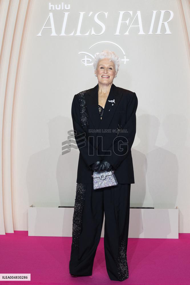 All's Fair Disney+ Paris Serie Premiere NB