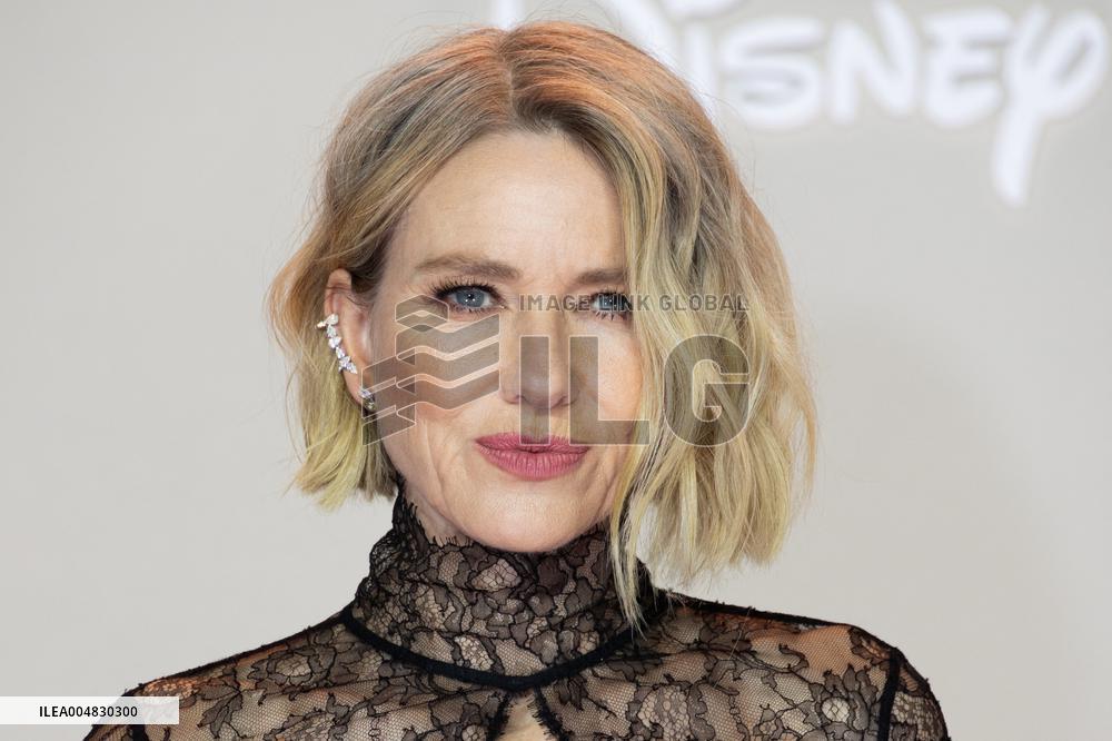 All's Fair Disney+ Paris Serie Premiere NB