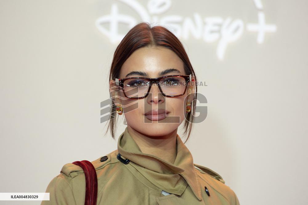 All's Fair Disney+ Paris Serie Premiere NB