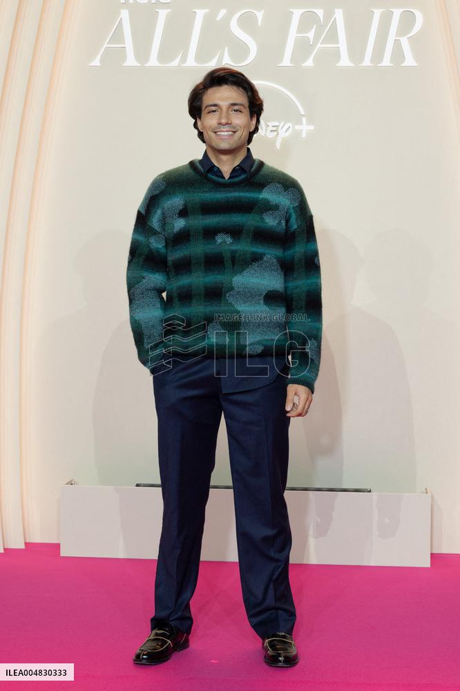 All's Fair Disney+ Paris Serie Premiere NB