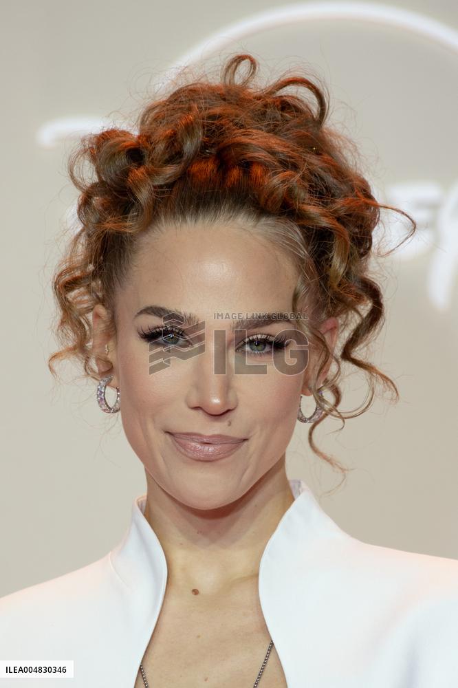 All's Fair Disney+ Paris Serie Premiere NB