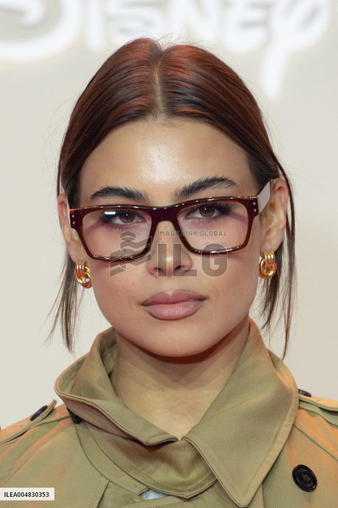 All's Fair Disney+ Paris Serie Premiere NB