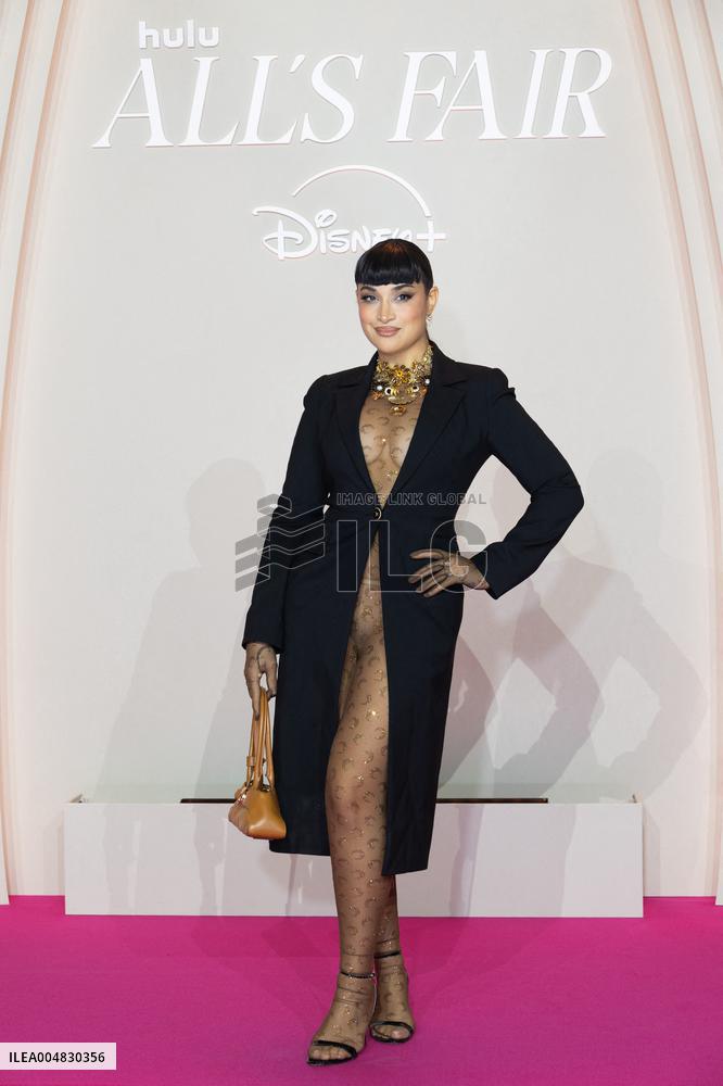 All's Fair Disney+ Paris Serie Premiere NB