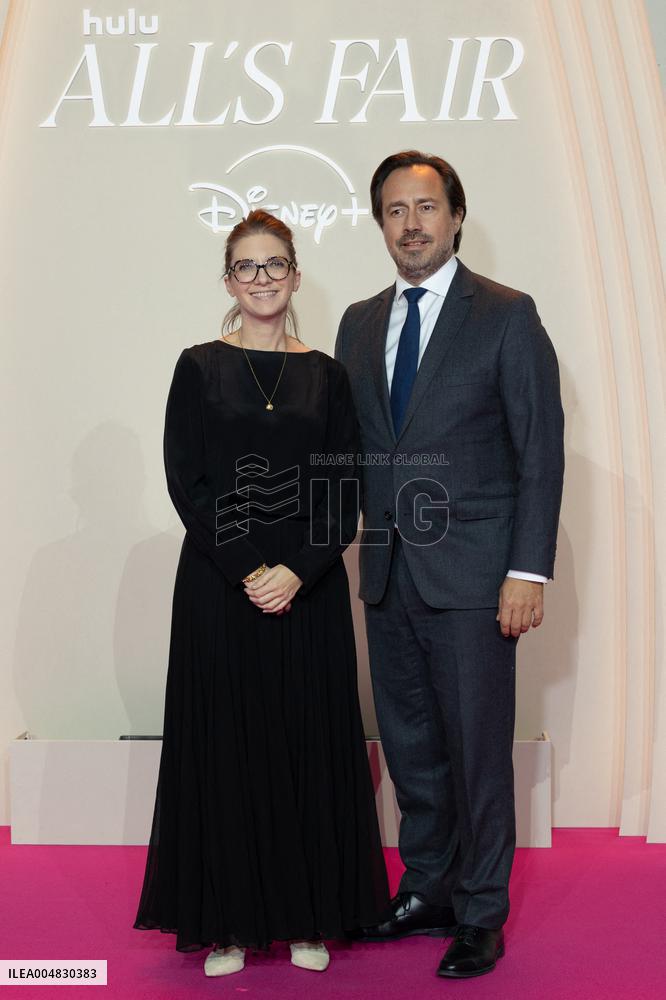 All's Fair Disney+ Paris Serie Premiere NB