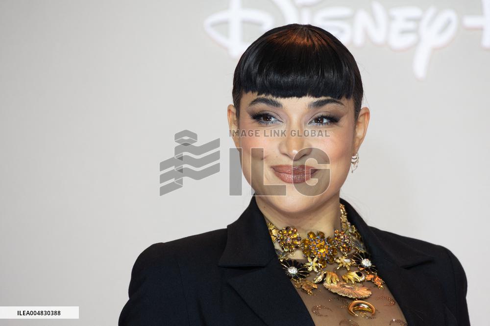 All's Fair Disney+ Paris Serie Premiere NB