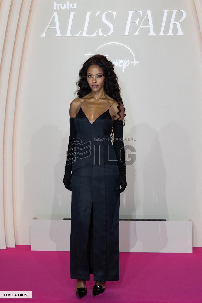 All's Fair Disney+ Paris Serie Premiere NB