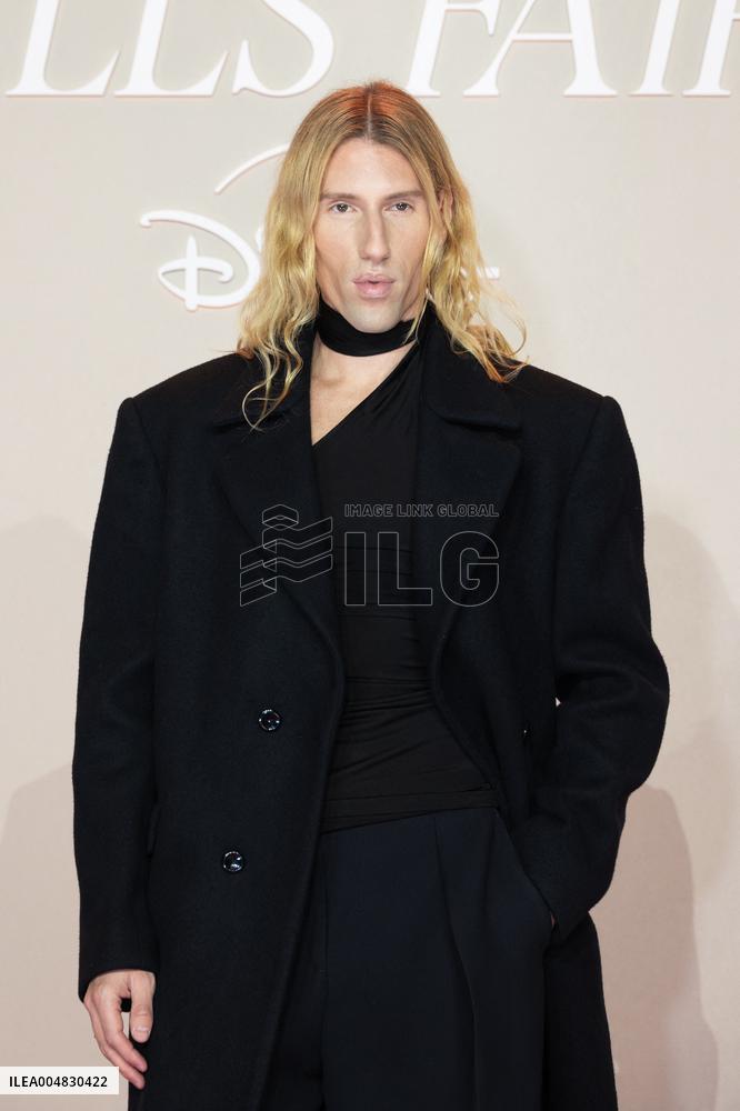 All's Fair Disney+ Paris Serie Premiere NB