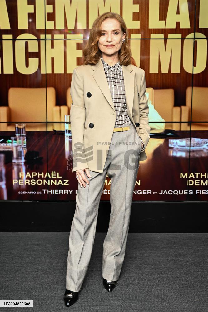 La Femme La Plus Riche Du Monde Premiere