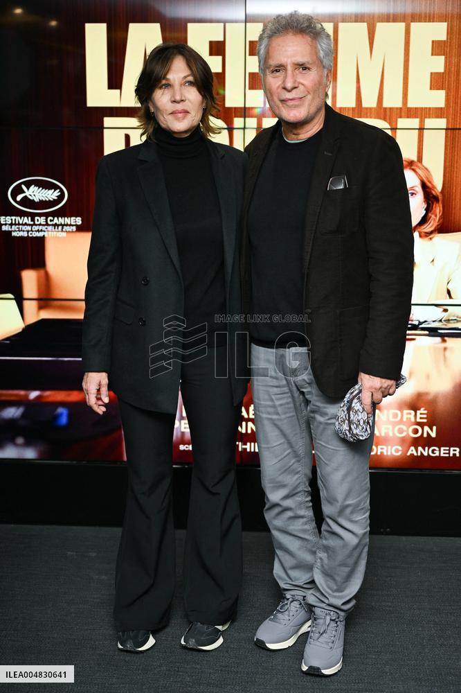 La Femme La Plus Riche Du Monde Premiere