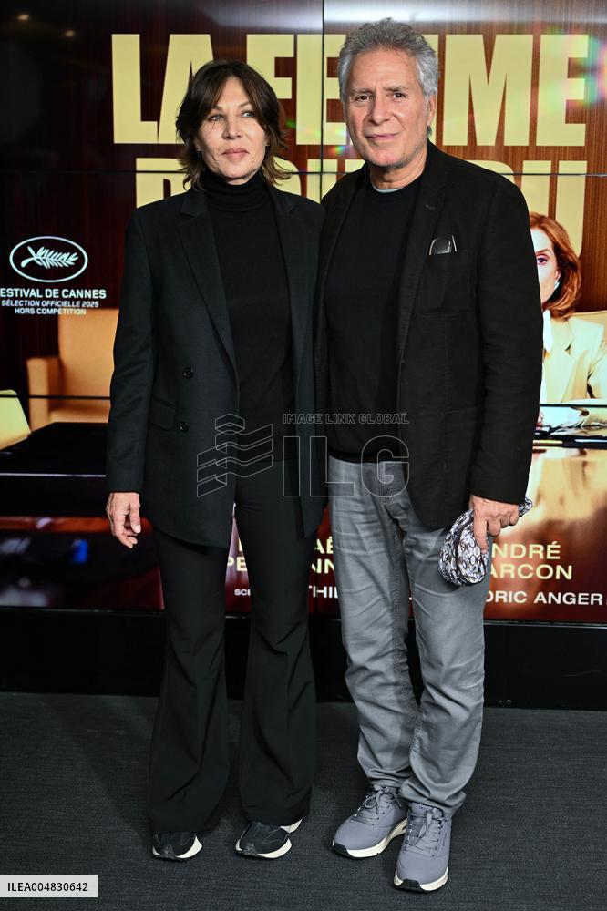 La Femme La Plus Riche Du Monde Premiere