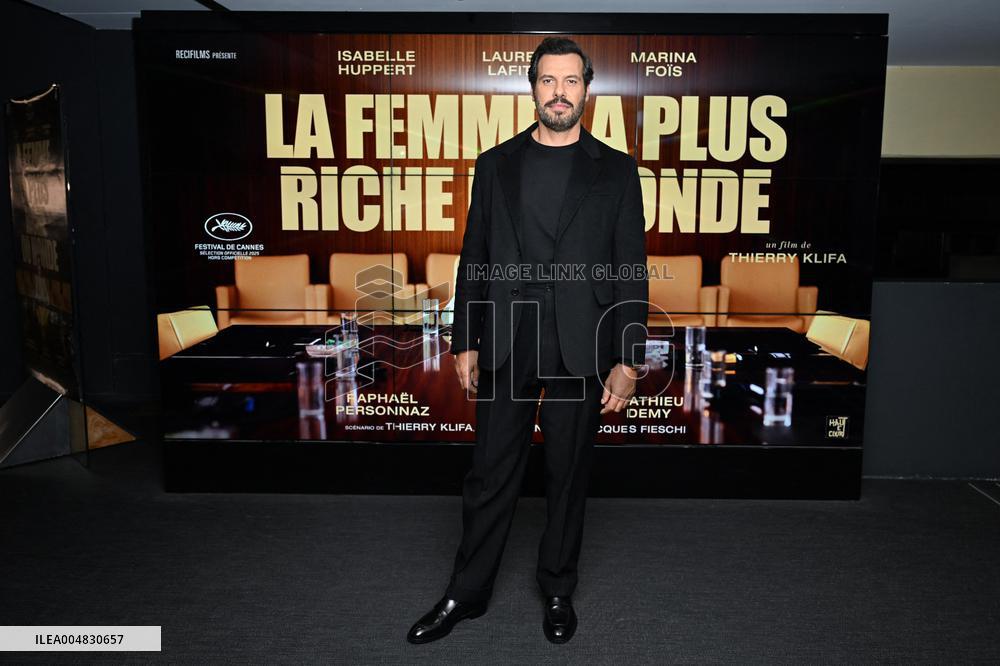 La Femme La Plus Riche Du Monde Premiere