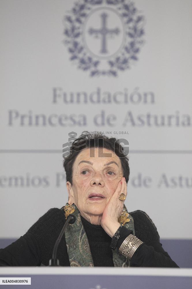 Graciela Iturbide Attends Press Conference - Spain