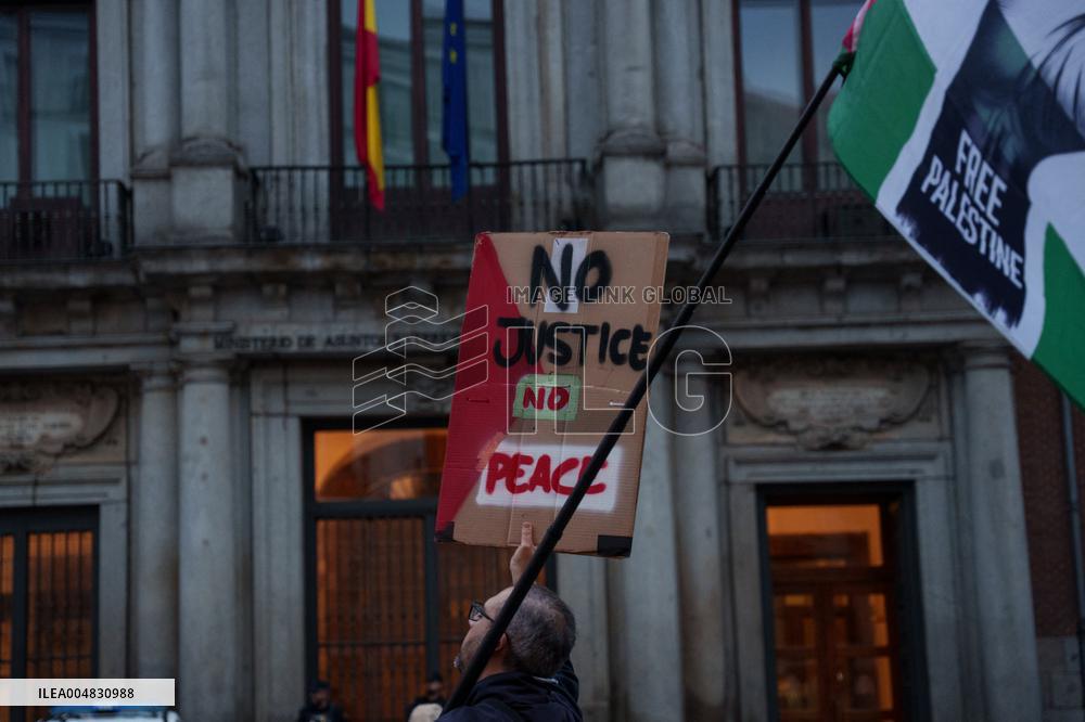 Rally Held After Israeli Ceasefire Broken - Madrid