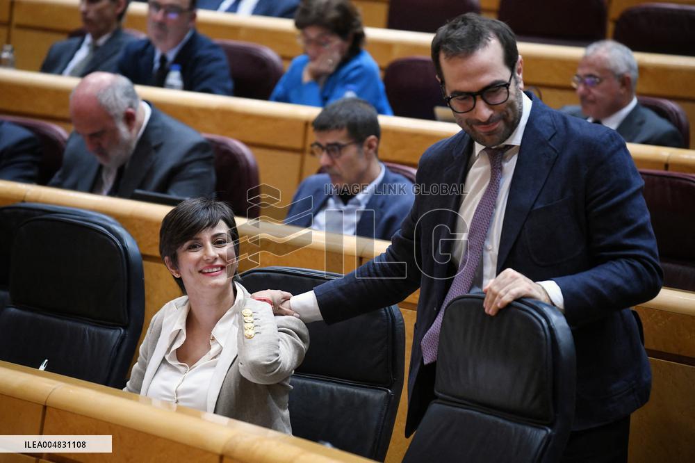 Government Faces Economic Questions in Senate - Madrid