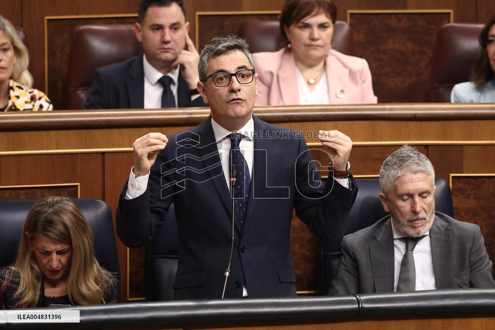 Government Faces Economic Questions in Senate - Madrid