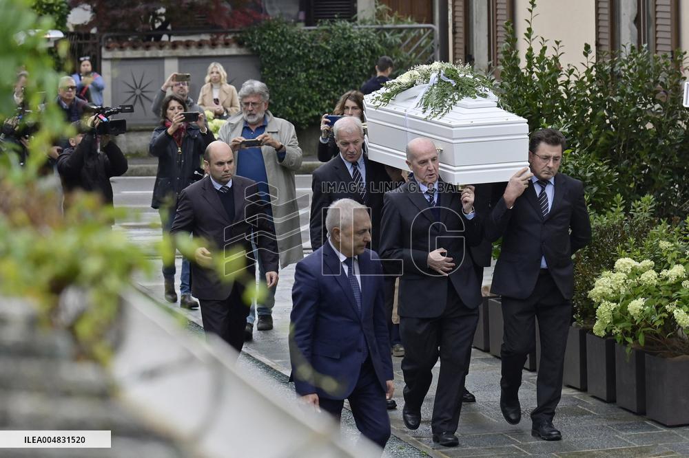 Pamela Genini Funeral Service Held - Ital