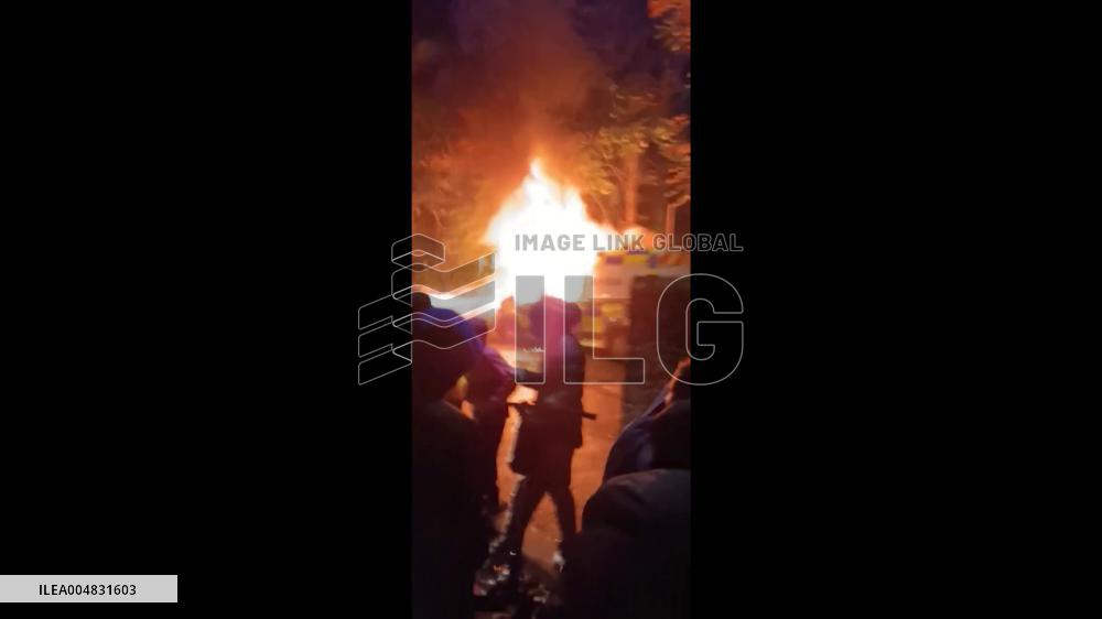 Ireland: Violent Clashes Erupt Outside Dublin’s Citywest Hotel Housing Asylum Seekers 3