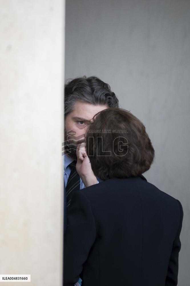 Weekly Cabinet Meeting - Paris