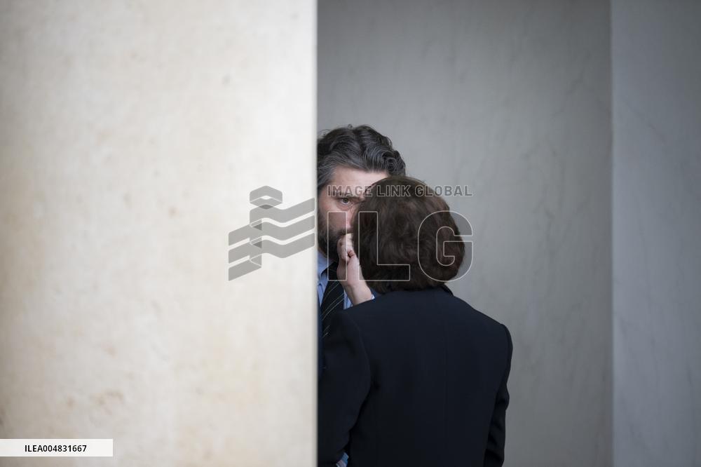 Weekly Cabinet Meeting - Paris