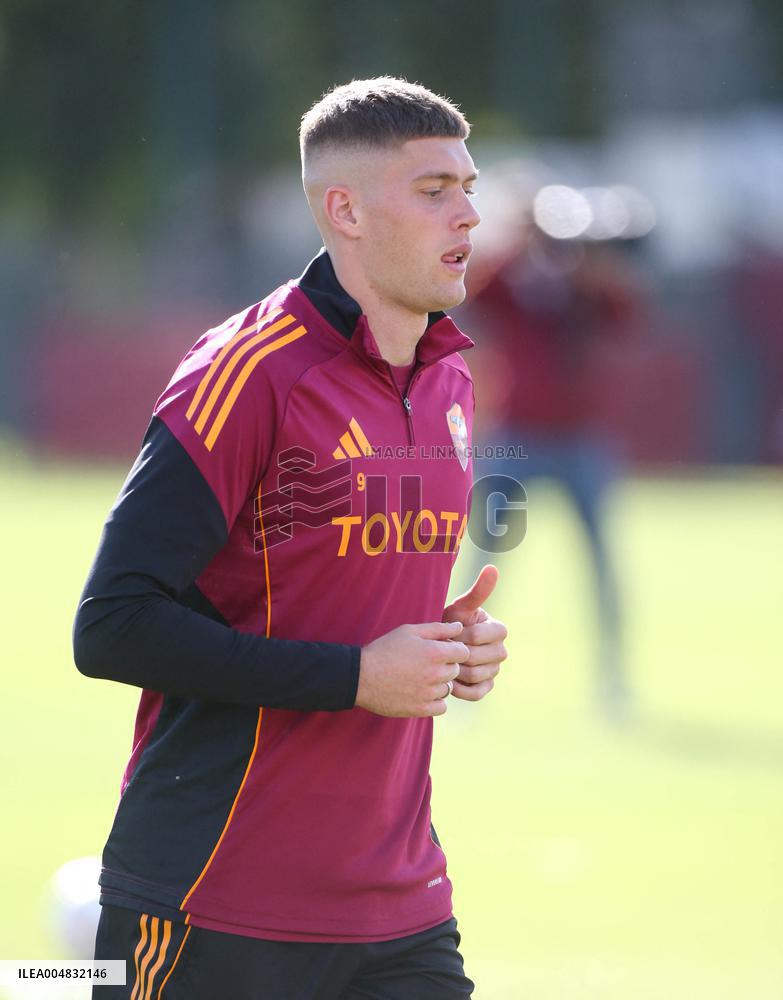 CALCIO - UEFA Europa League - AS Roma - Press Conference and Training