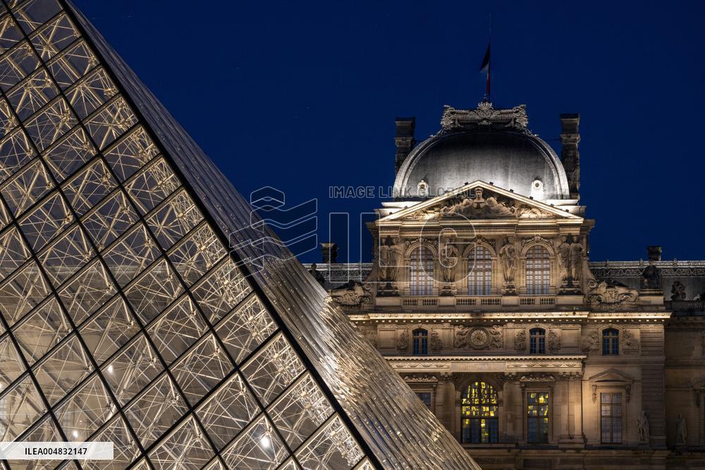 Illustration - Louvre - Paris
