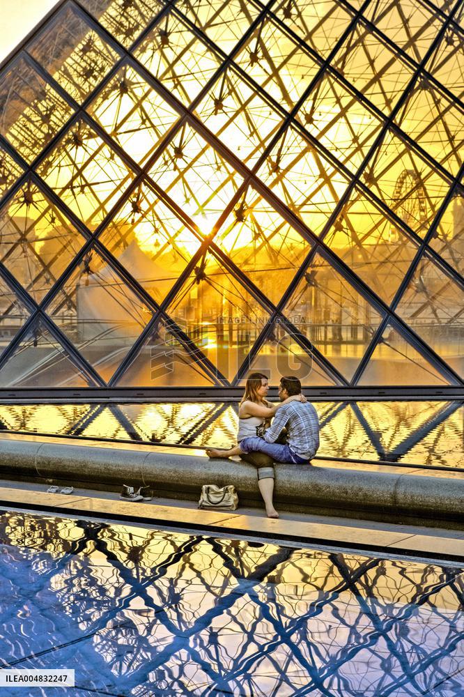 Illustration - Louvre - Paris